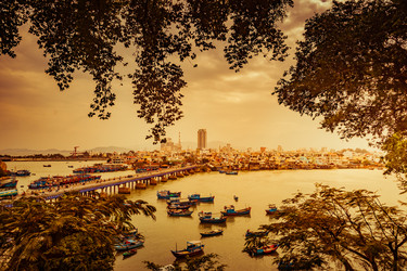 Similar image 13135637