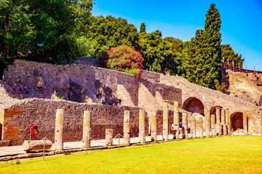 Similar image 13136082