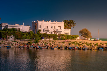 Similar image 13135867