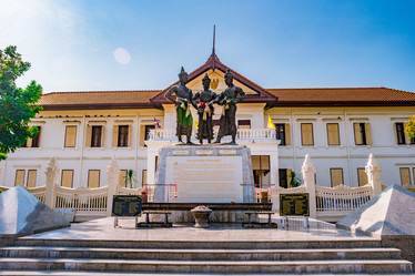 Similar image 13136068