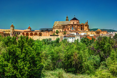 Similar image 13137266