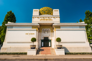 Similar image 13136226