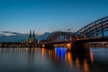 Similar image 13136537