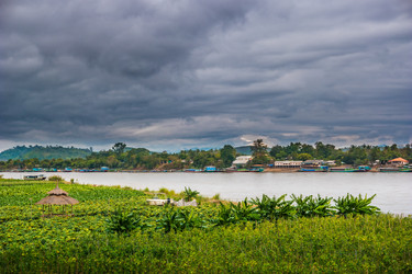 Similar image 13136940