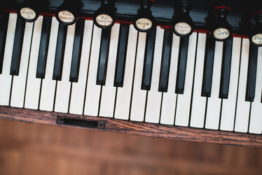 Similar image 13142440