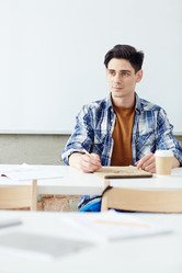 Similar image 13137943