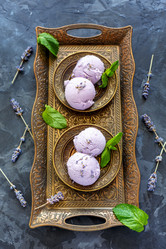 Similar image 13142817