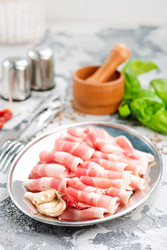 Similar image 13143252