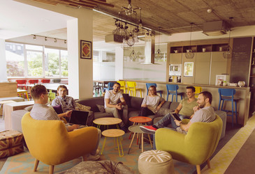 Similar image 13176432