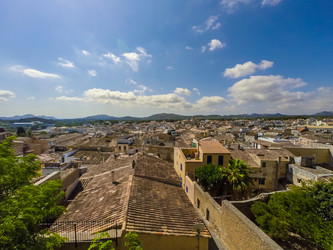 Similar image 13151368