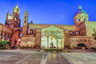 Similar image 13152038