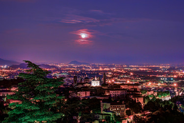 Similar image 13152136