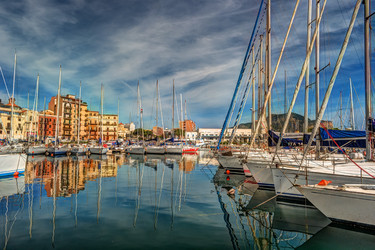 Similar image 13151223