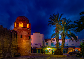 Similar image 13151381