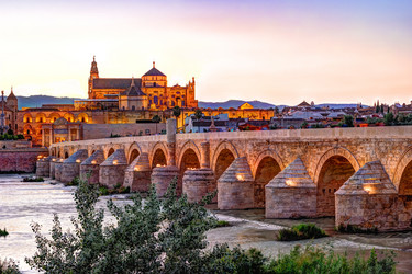 Similar image 13151398