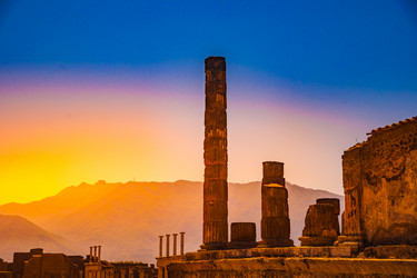 Similar image 13153688