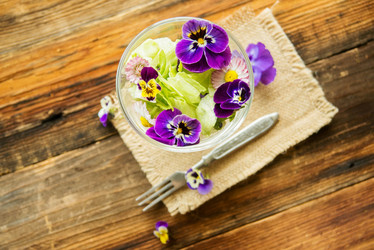 Similar image 13180423