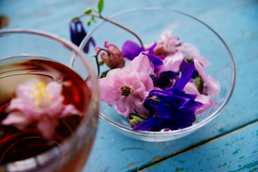 Similar image 13180076