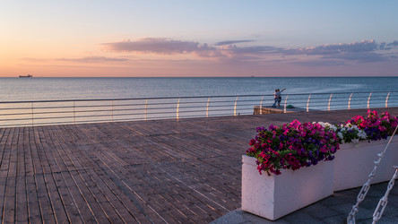 Similar image 13165944