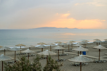 Similar image 13176968