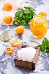 Similar image 13185972