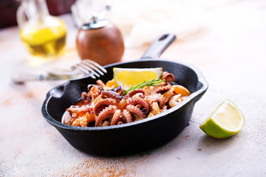 Similar image 13185663