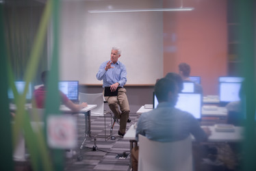 Similar image 13232396