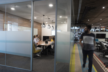 Similar image 13222624