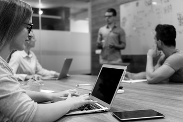 Similar image 13229385