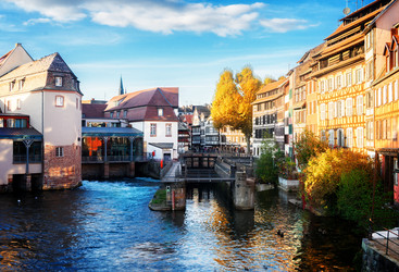 Similar image 13216337