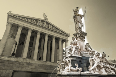 Similar image 13196952