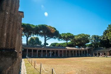 Similar image 13197146