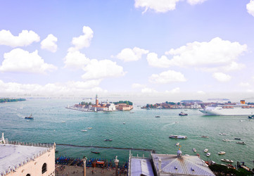 Similar image 13216769