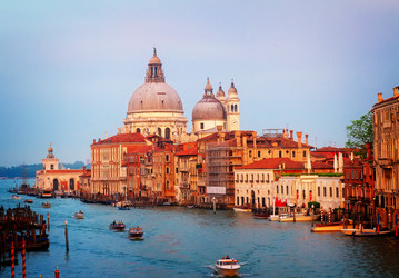 Similar image 13216772