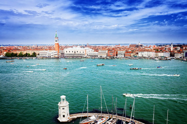 Similar image 13216297