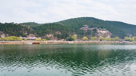 Similar image 13207372