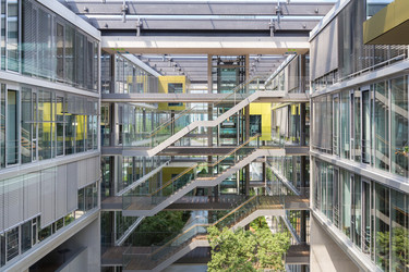 Similar image 13215316