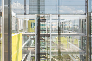 Similar image 13215317