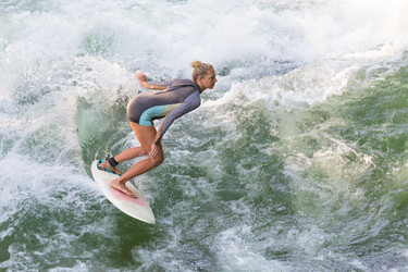 Similar image 13215115