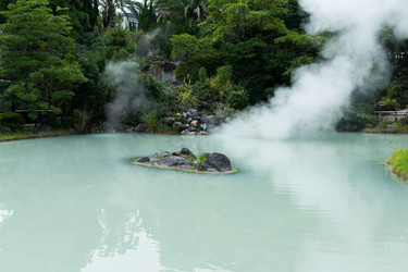 Similar image 13225079