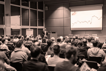 Similar image 13215423