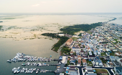 Similar image 13195532