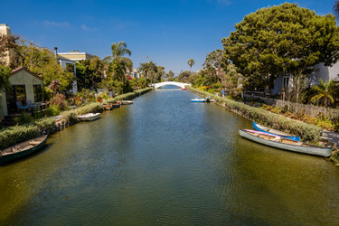 Similar image 13247301