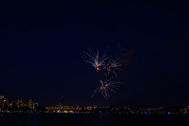 Similar image 13275360