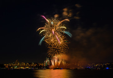 Similar image 13275365