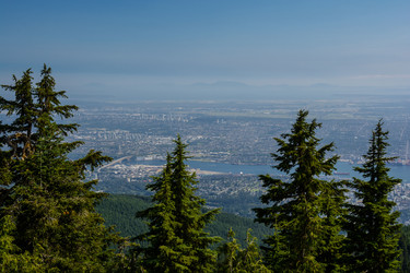 Similar image 13247543