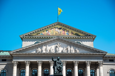 Similar image 13288716