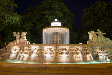 Similar image 13288419