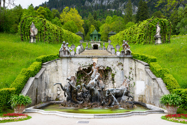 Similar image 13288416