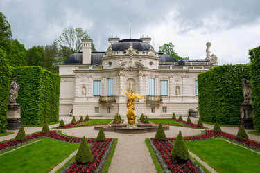 Similar image 13288331